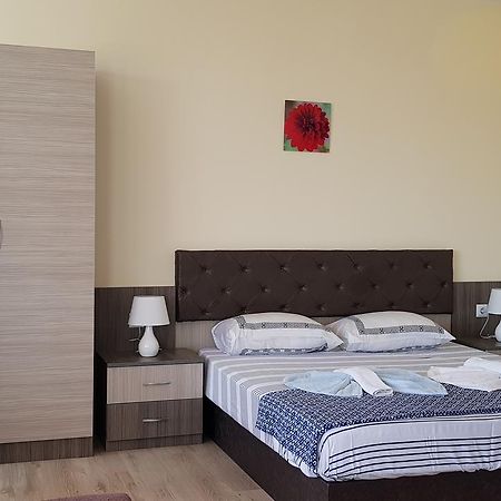 Brilliant Aparthotel Sozopol Buitenkant foto