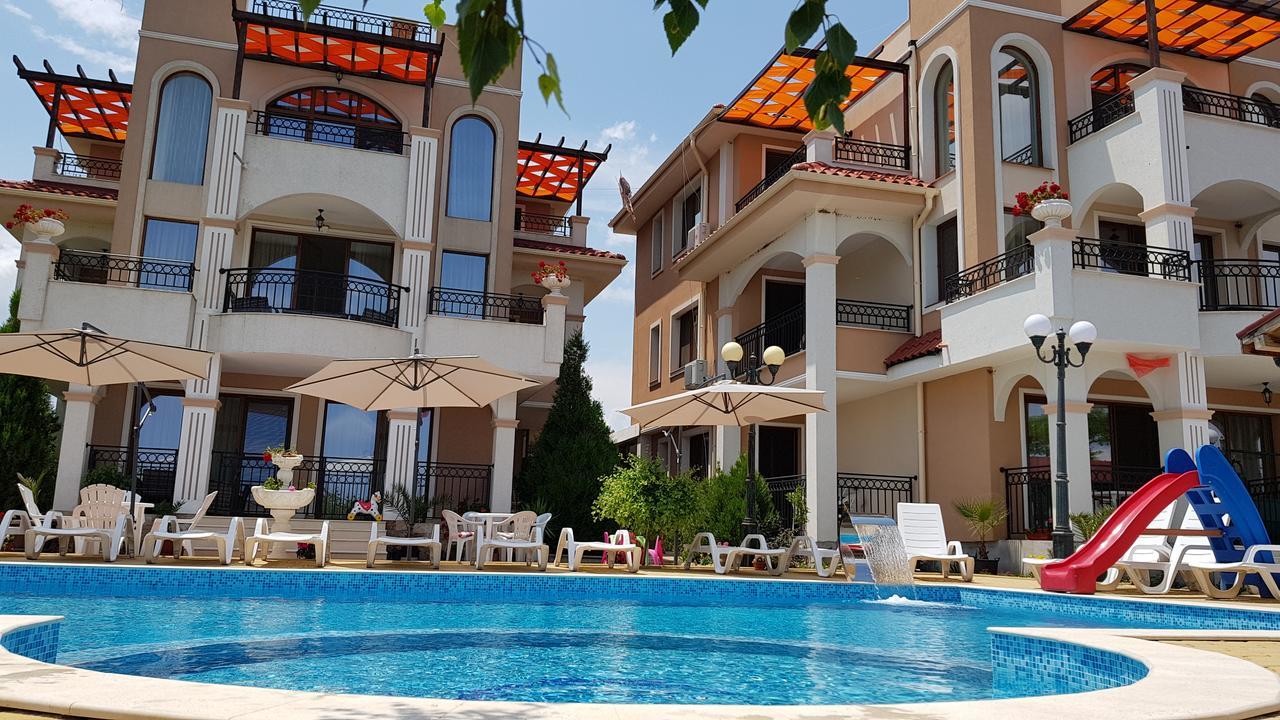 Brilliant Aparthotel Sozopol Buitenkant foto