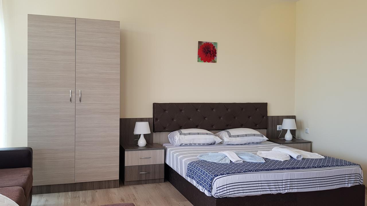 Brilliant Aparthotel Sozopol Buitenkant foto