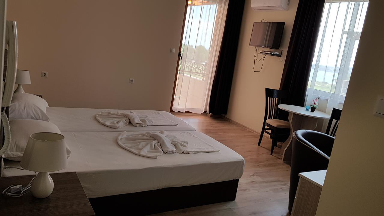 Brilliant Aparthotel Sozopol Buitenkant foto